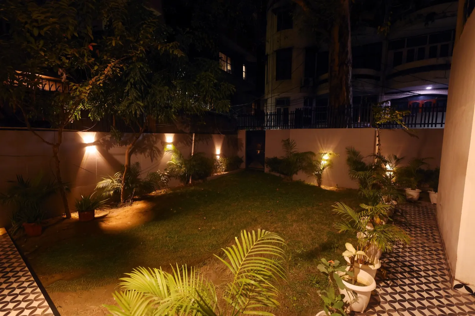 New Delhi — 2BHK with Private Courtyard — Outdoors, photo 1 of 24